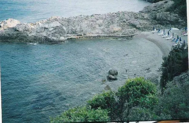 Grazioso Appartamento Con Piccolo Giardino Capo D'arco